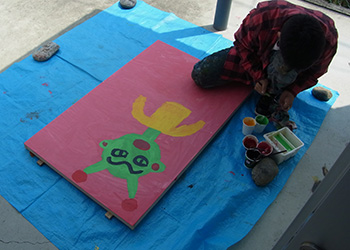 濱口新平画伯の作業風景4