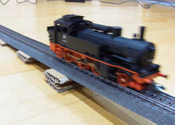 maerklin/N S͌^ X[vo