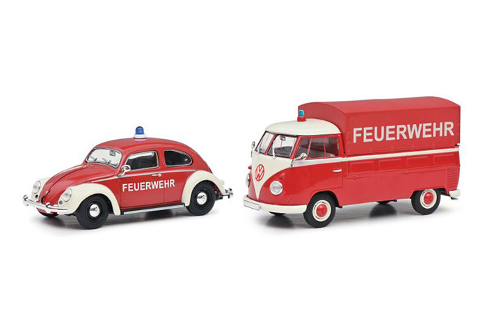 Schuco/VR- 450774300 VW Kafer + VW T1 Pritsche Feuerwehr 1:32