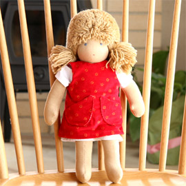 ジルケ人形・Emma（エマ） 金髪 ： 木のおもちゃ がりとん（galiton）